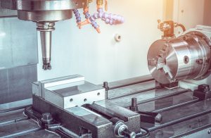 Maszyny CNC – co to jest i do czego można wykorzystać obrabiarki CNC?