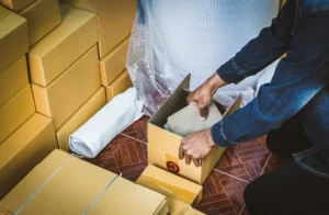 Skuteczne konfekcjonowanie przesyłek – klucz do sukcesu w e-commerce