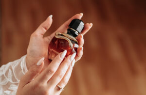 Magia arabskich perfum: poznaj wyjątkowe zapachy z Dubaju